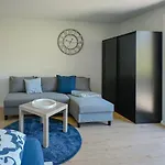 公寓 Mit Balkon Nahe Interlaken & Adelboden 弗鲁蒂根