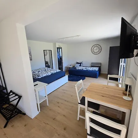 Mit Balkon Nahe Interlaken & Adelboden * 弗鲁蒂根