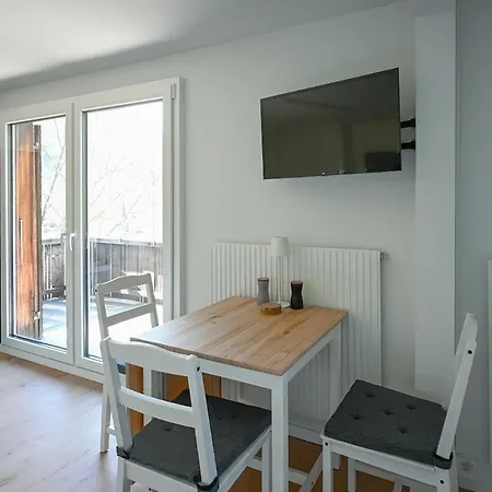 Mit Balkon Nahe Interlaken & Adelboden * 弗鲁蒂根