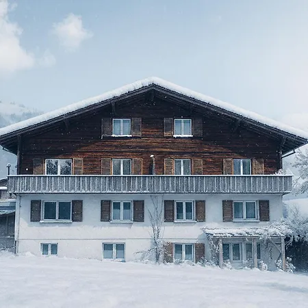 公寓 Mit Balkon Nahe Interlaken & Adelboden 弗鲁蒂根