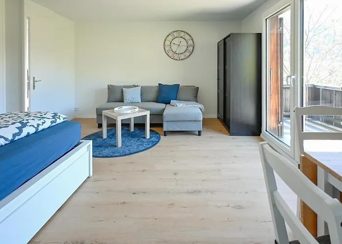 Mit Balkon Nahe Interlaken & Adelboden