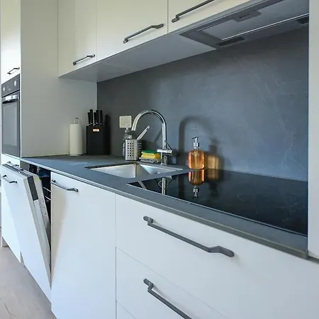 Mit Balkon Nahe Interlaken & Adelboden *