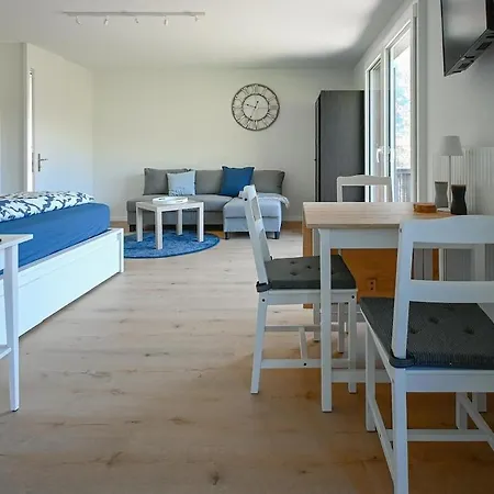 Mit Balkon Nahe Interlaken & Adelboden